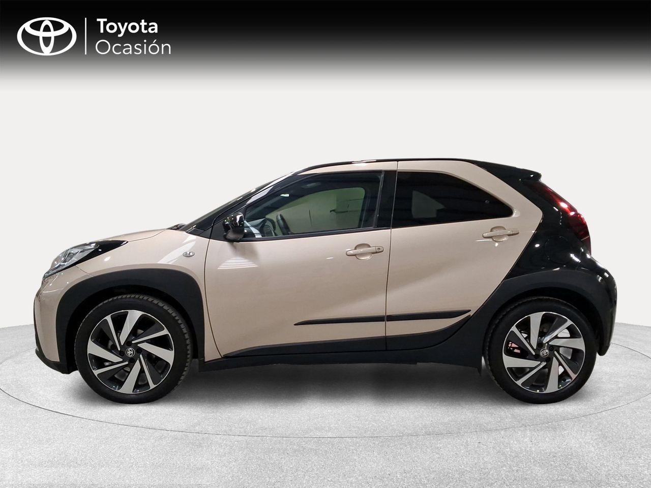 Toyota Aygo X Cross 1.0 VVT-I 72CV Chic CVT  - Foto 4