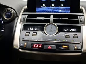 Lexus NX 2.5 300h Premium 2WD  - Foto 16