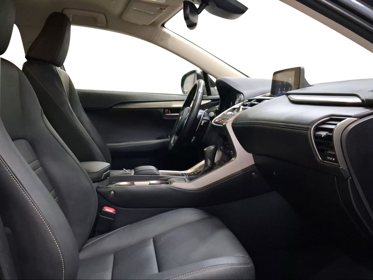 Lexus NX 2.5 300h Premium 2WD  - Foto 7