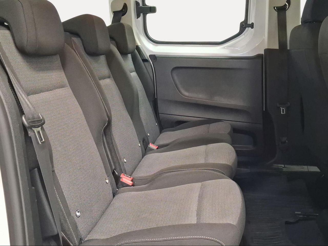 Toyota Proace City Verso Combi GX L1 1PL 1.5D 100CV 6MT  - Foto 12