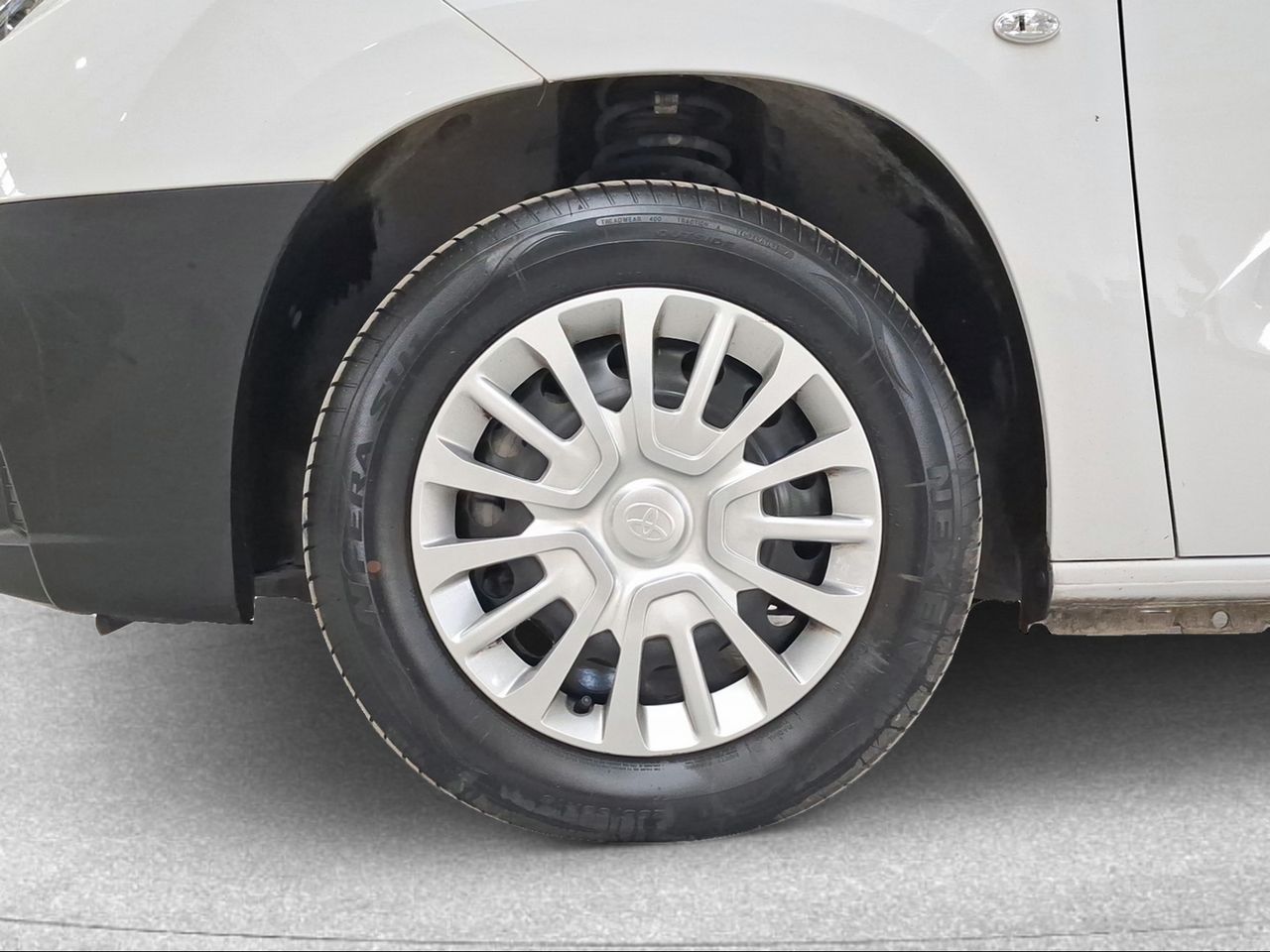 Toyota Proace City Verso Combi GX L1 1PL 1.5D 100CV 6MT  - Foto 17