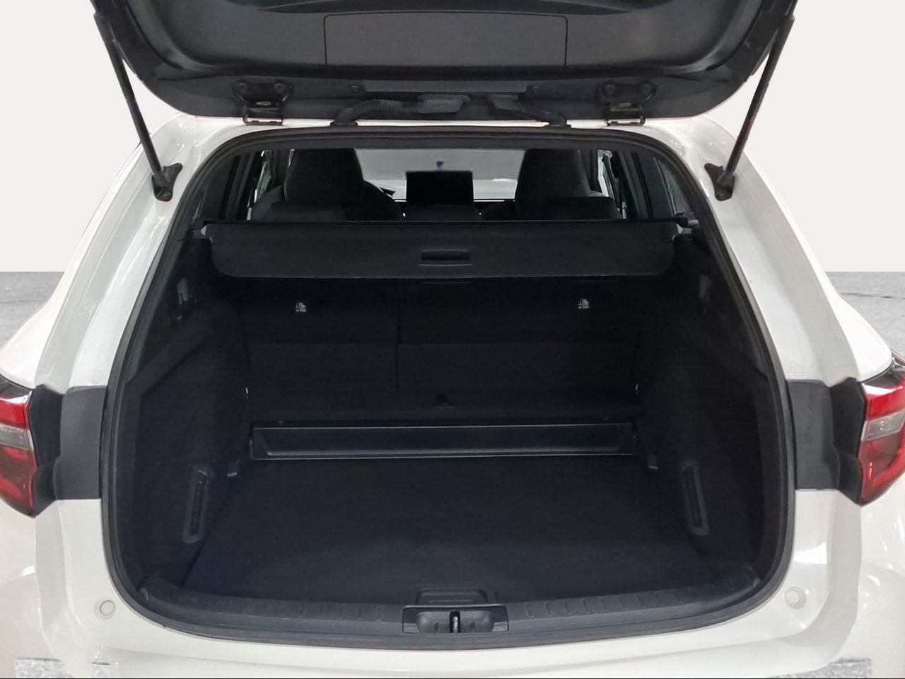 Toyota Corolla 140H Active Plus Touring Sport  - Foto 11