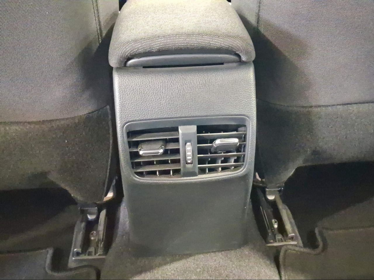 Toyota Corolla 140H Active Plus Touring Sport  - Foto 24