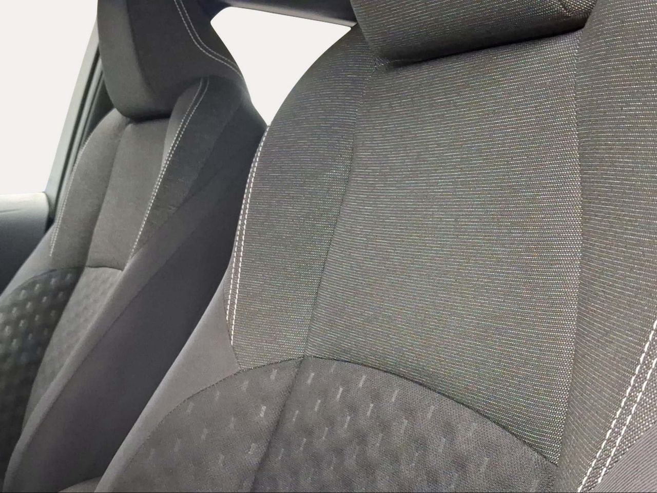 Toyota Corolla 140H Active Plus Touring Sport  - Foto 22