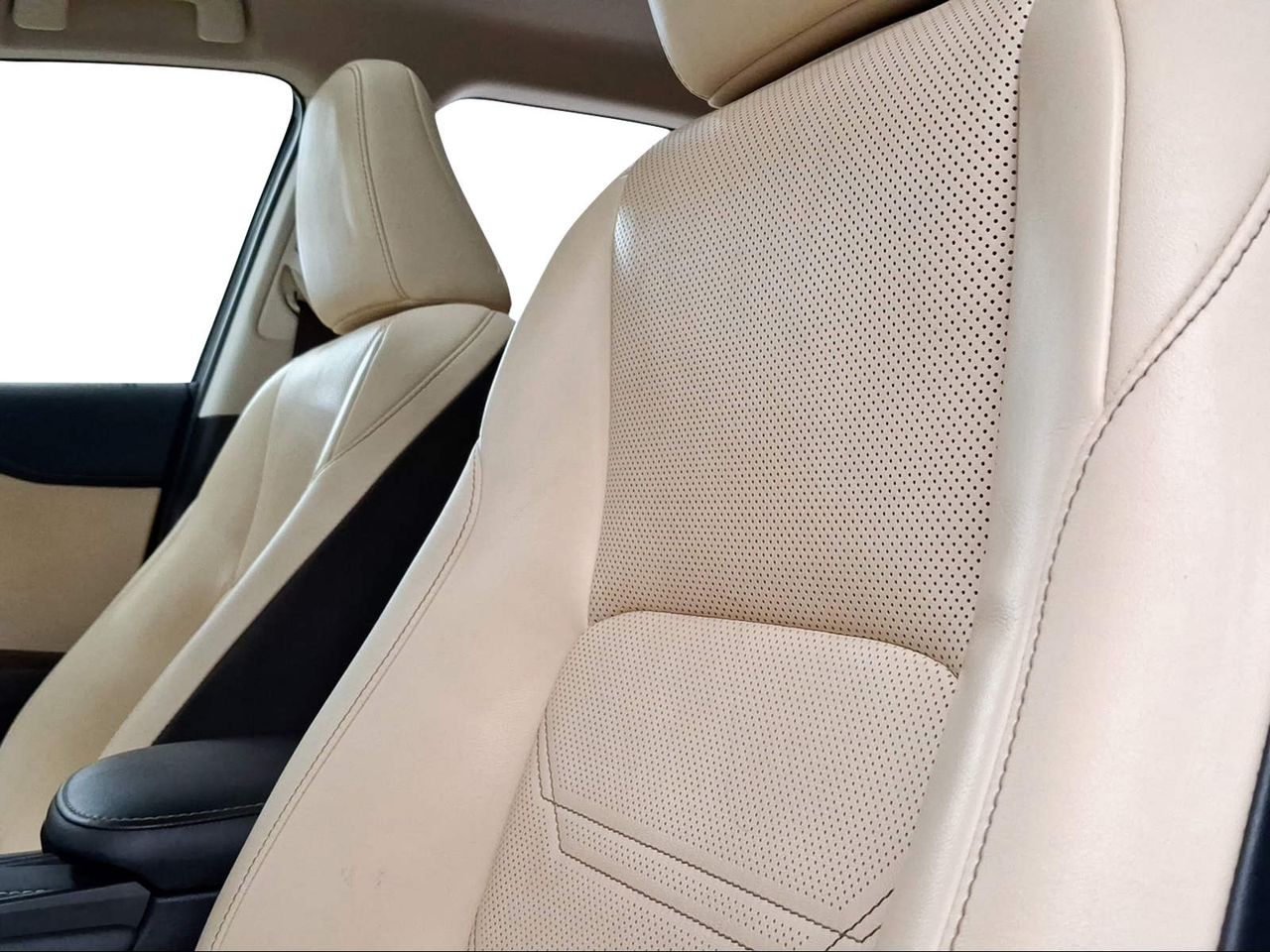 Lexus NX 2.5 300h Luxury 4WD  - Foto 16