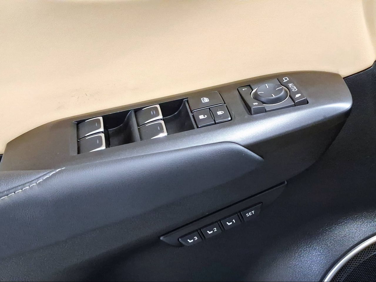 Lexus NX 2.5 300h Luxury 4WD  - Foto 20