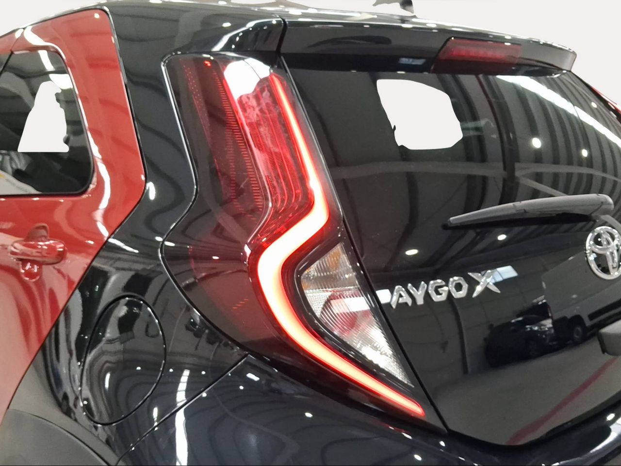 Toyota Aygo X Cross 1.0 VVT-I 72CV Trendy Edition  - Foto 24