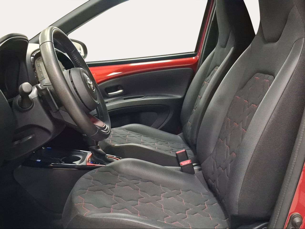 Toyota Aygo X Cross 1.0 VVT-I 72CV Trendy Edition  - Foto 13