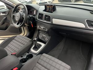 Audi Q3 2.0 TDI 140 CV AMBITION   - Foto 25