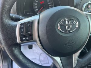 Toyota Yaris LIVE 5P   - Foto 12