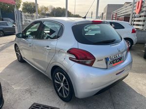 Peugeot 208 1.2  ALLURE 5P   - Foto 10