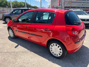 Renault Clio 1.5 DCI  85 CV CONFORT DYNAMIQUE 5P   - Foto 7