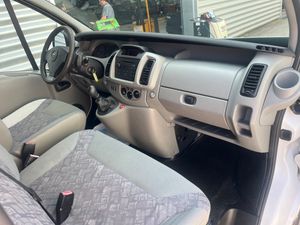 Opel Vivaro 1.9 CDTI  100 CV 6 VELOCIDADES FURGON 3 PLAZAS   - Foto 16