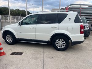 SsangYong Rexton PREMIUM 4X2 XDI 155 CV 7 PLAZAS   - Foto 8