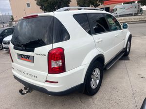 SsangYong Rexton PREMIUM 4X2 XDI 155 CV 7 PLAZAS   - Foto 6