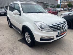 SsangYong Rexton PREMIUM 4X2 XDI 155 CV 7 PLAZAS   - Foto 4