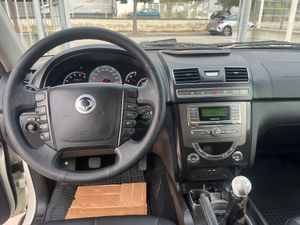 SsangYong Rexton PREMIUM 4X2 XDI 155 CV 7 PLAZAS   - Foto 24