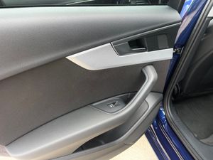 Audi A4 AVANT 2.0 TFSI ULTRA- HIBRIDO  190 CV S LINE   - Foto 35
