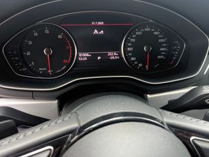 Audi A4 AVANT 2.0 TFSI ULTRA- HIBRIDO  190 CV S LINE   - Foto 23