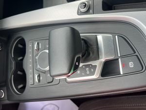 Audi A4 AVANT 2.0 TFSI ULTRA- HIBRIDO  190 CV S LINE   - Foto 32