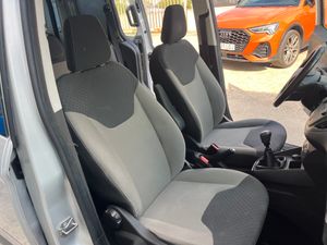 Ford Transit Courier 100 CV TREND 5P   - Foto 25