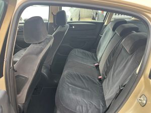 Citroën C4 HDI 110 CV COLLECTION 5P   - Foto 11
