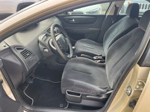 Citroën C4 HDI 110 CV COLLECTION 5P   - Foto 6