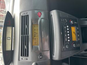 Citroën C4 HDI 110 CV COLLECTION 5P   - Foto 17