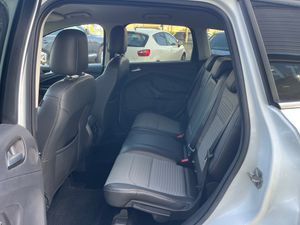 Ford Kuga Titanium 1.5 TDCi Auto-Start-Stop 88 kW (120 CV) 4x2  - Foto 24