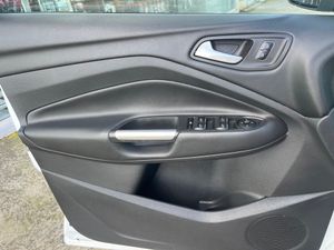 Ford Kuga Titanium 1.5 TDCi Auto-Start-Stop 88 kW (120 CV) 4x2  - Foto 22