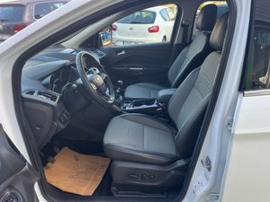 Ford Kuga Titanium 1.5 TDCi Auto-Start-Stop 88 kW (120 CV) 4x2  - Foto 21