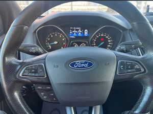 Ford Focus Berlina ST-Line 1.0 EcoBoost 92 kW (125 CV) Auto-Start-Stop  - Foto 34