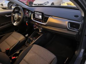 Kia Stonic 1.0 HEV GASOLINA-HIBRIDO  - Foto 22