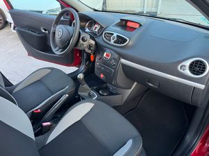 Renault Clio 5p Expression 1.2 75 eco2  - Foto 14