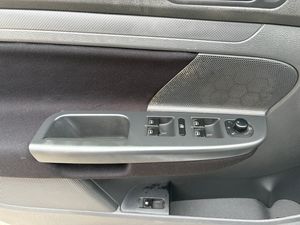 Volkswagen Golf 5p Trendline 1.9 TDI 105 CV  - Foto 14