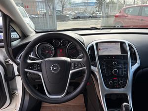 Opel Astra 5p Excellence 1.4 Turbo 140 CV  - Foto 17