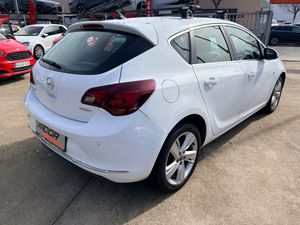 Opel Astra 5p Excellence 1.4 Turbo 140 CV  - Foto 6