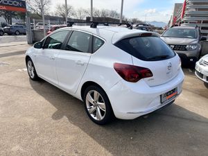 Opel Astra 5p Excellence 1.4 Turbo 140 CV  - Foto 8
