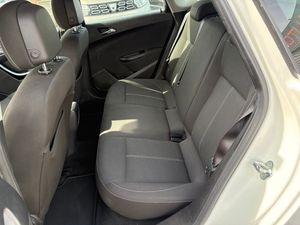 Opel Astra 5p Excellence 1.4 Turbo 140 CV  - Foto 19