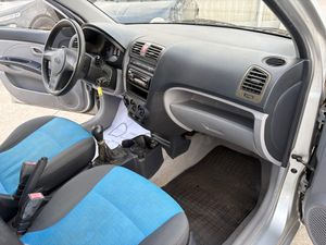 Kia Picanto 1.0 LX  - Foto 11