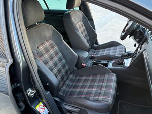 Volkswagen Golf 5p GTI 2.0 TSI 220 CV BMT DSG 6 vel.  - Foto 23