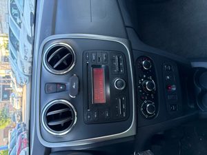 Dacia Logan MVC Laureate dCi 90  - Foto 11