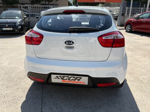 Kia Rio 3p 1.2 CVVT Concept  - Foto 6