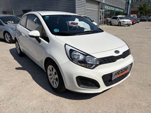 Kia Rio 3p 1.2 CVVT Concept  - Foto 4