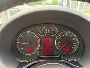 Audi A3 A3 2.0 TDI S tronic Ambition SPORTBACK S LINE 5P  - Foto 17