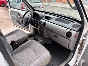 Renault Kangoo 1.5 dCi 65 cv Authentique Oasis  - Foto 10