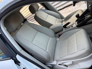 Audi A3 1.9 TDI DPF Ambiente  - Foto 17