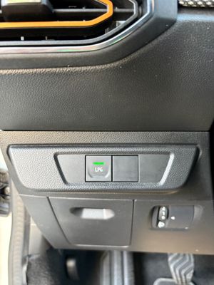 Dacia Sandero Stepway Essential 74 kW GLP ETIQUETA ECO  - Foto 21
