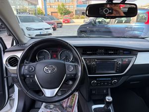 Toyota Auris 120D Advance D4D 120 D 5 P  - Foto 19