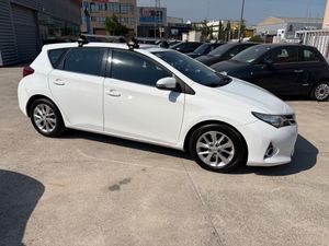 Toyota Auris 120D Advance D4D 120 D 5 P  - Foto 11